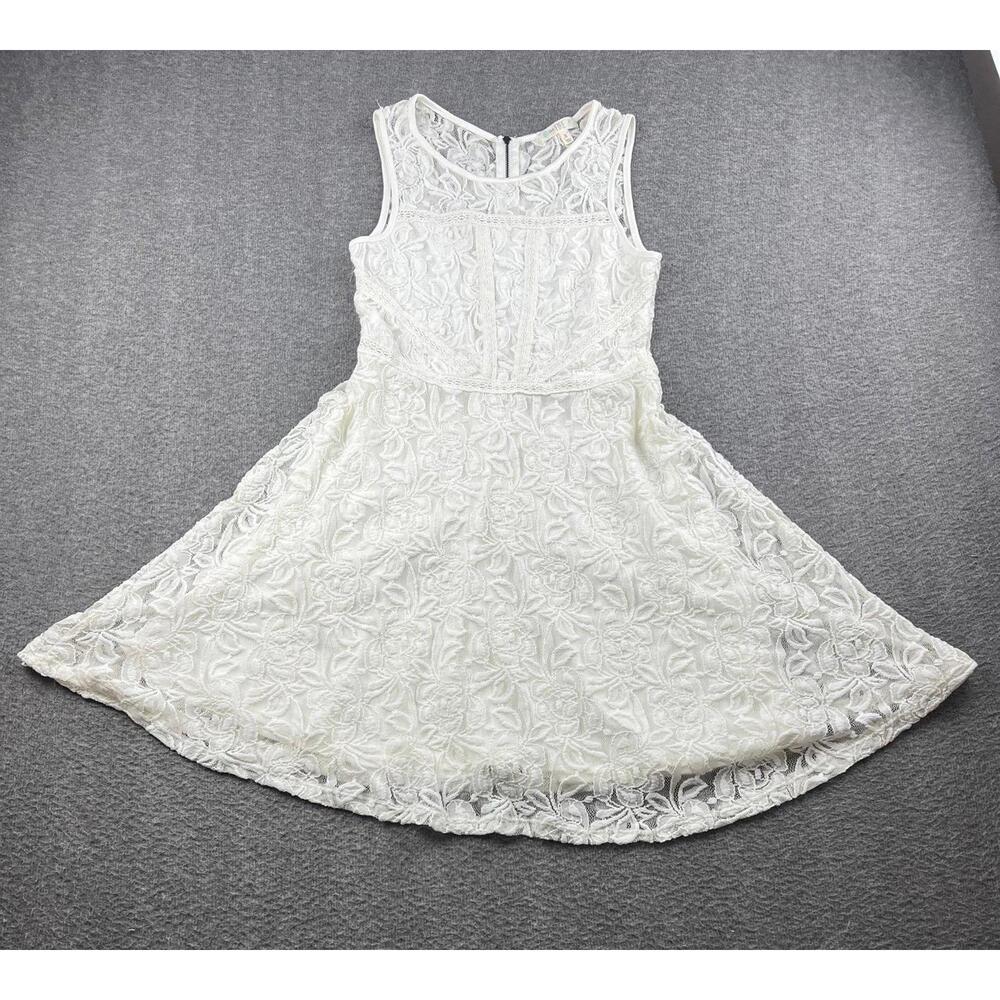 Love Fire White Lace Sleeveless‎ Dress with Back Zipper Size Medium